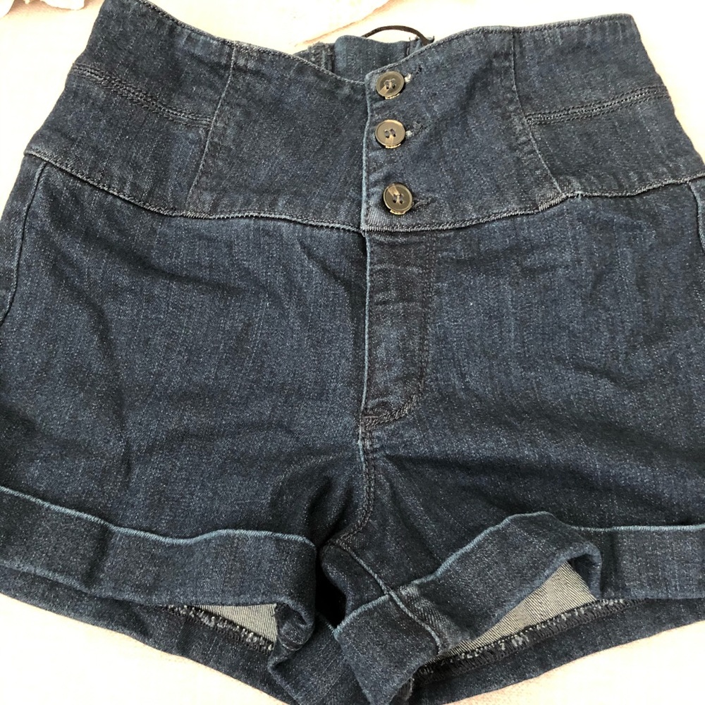 Bebe high waisted lace up shorts